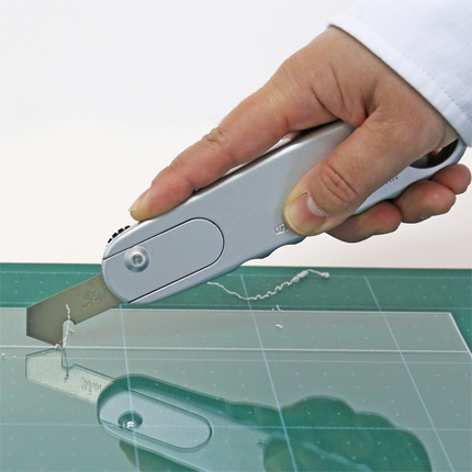 NT CUTTER  Metal Large Plastic Cutter "P-500GP"